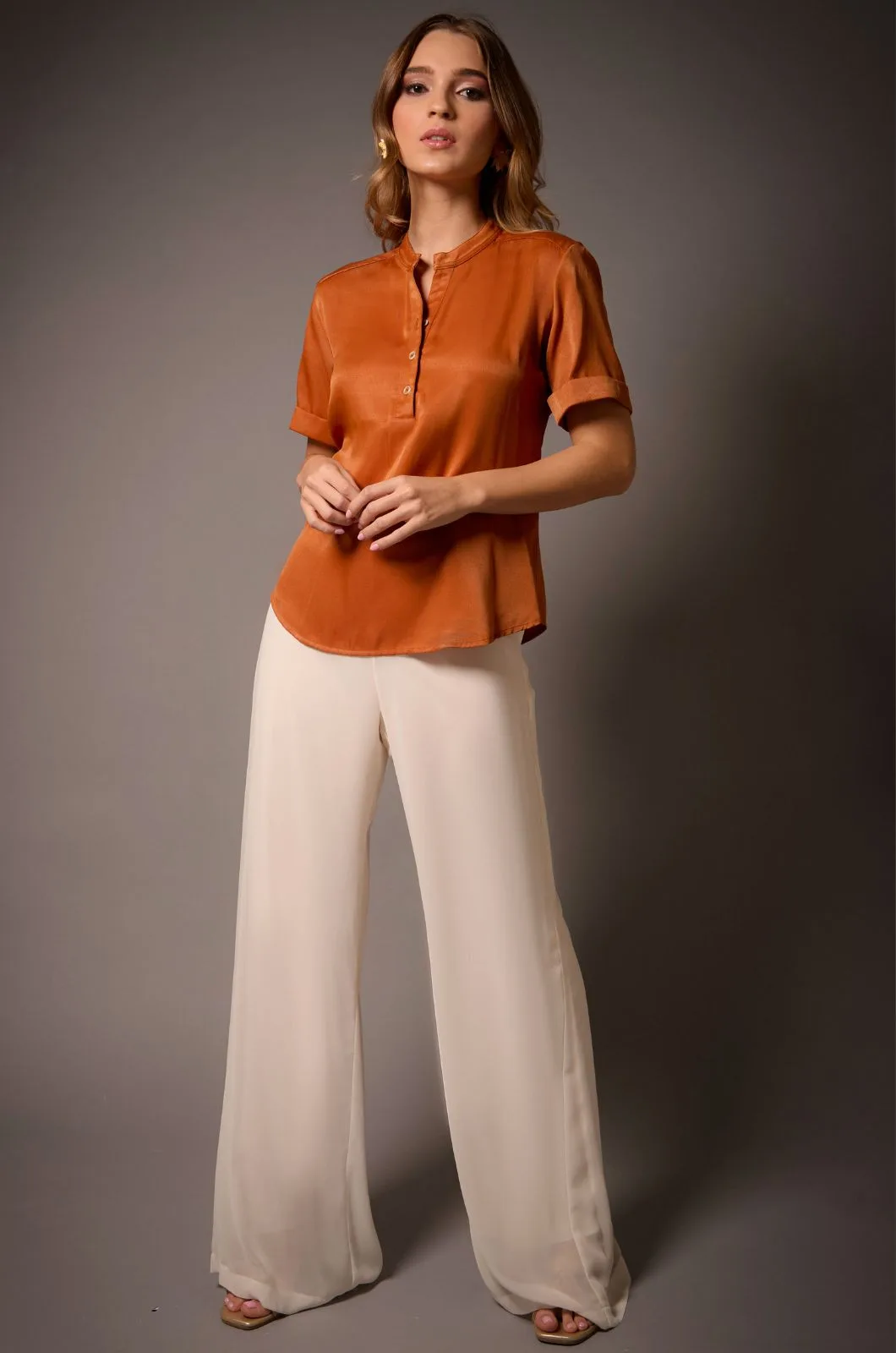 Blusa Cuello Neru MG Corta