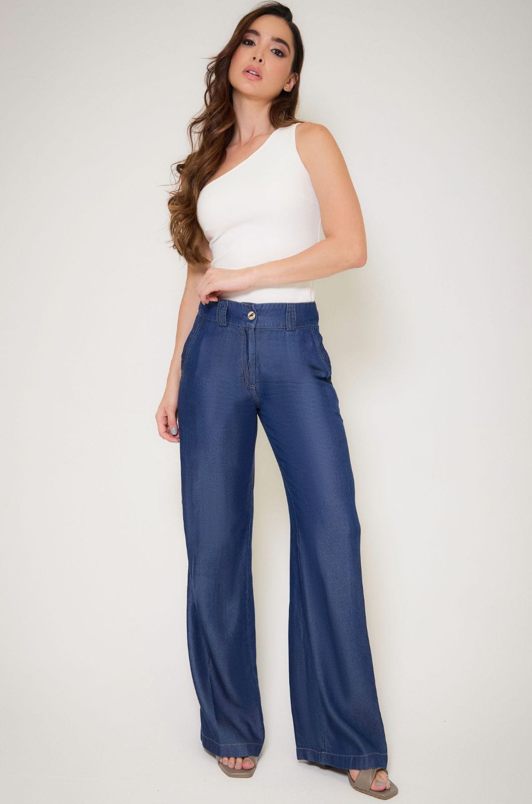 Pantalón con bolsillos