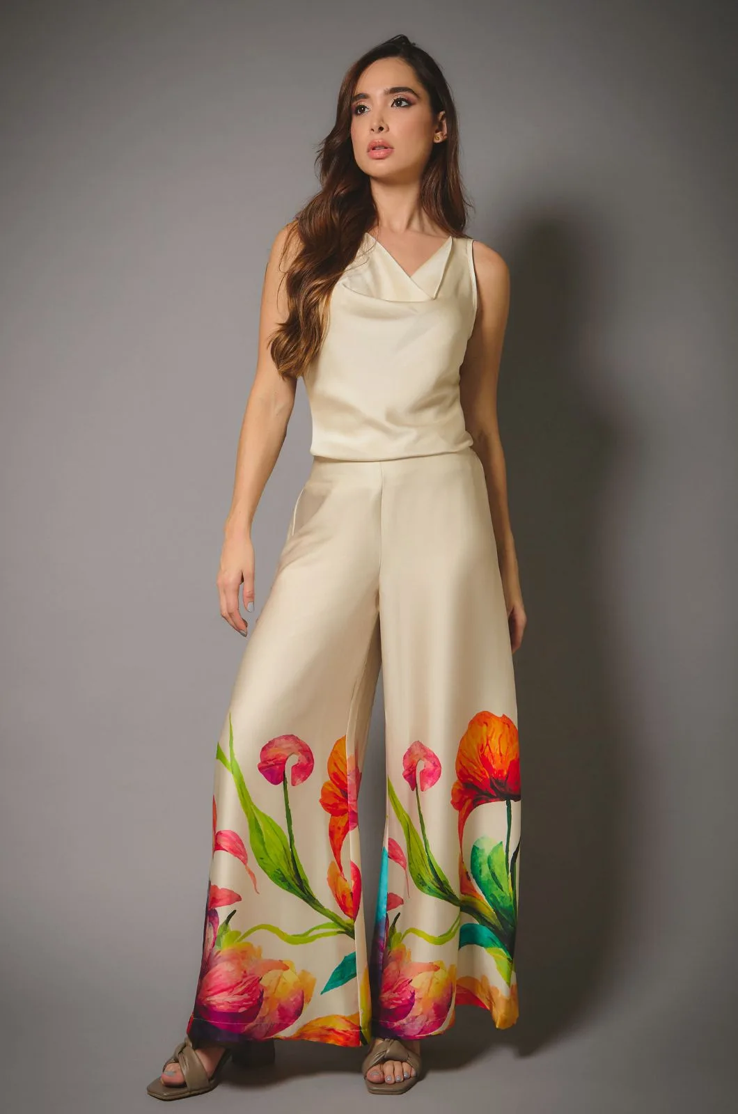 Blusa Sisa Cuello Caido Al Sesgo