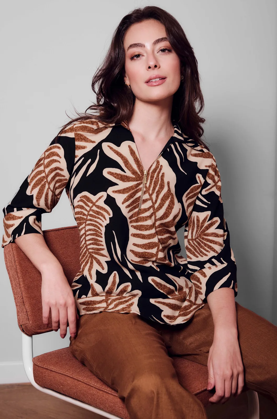 BLUSA CON CREMALLERA EN ESCOTE - Imagen 2