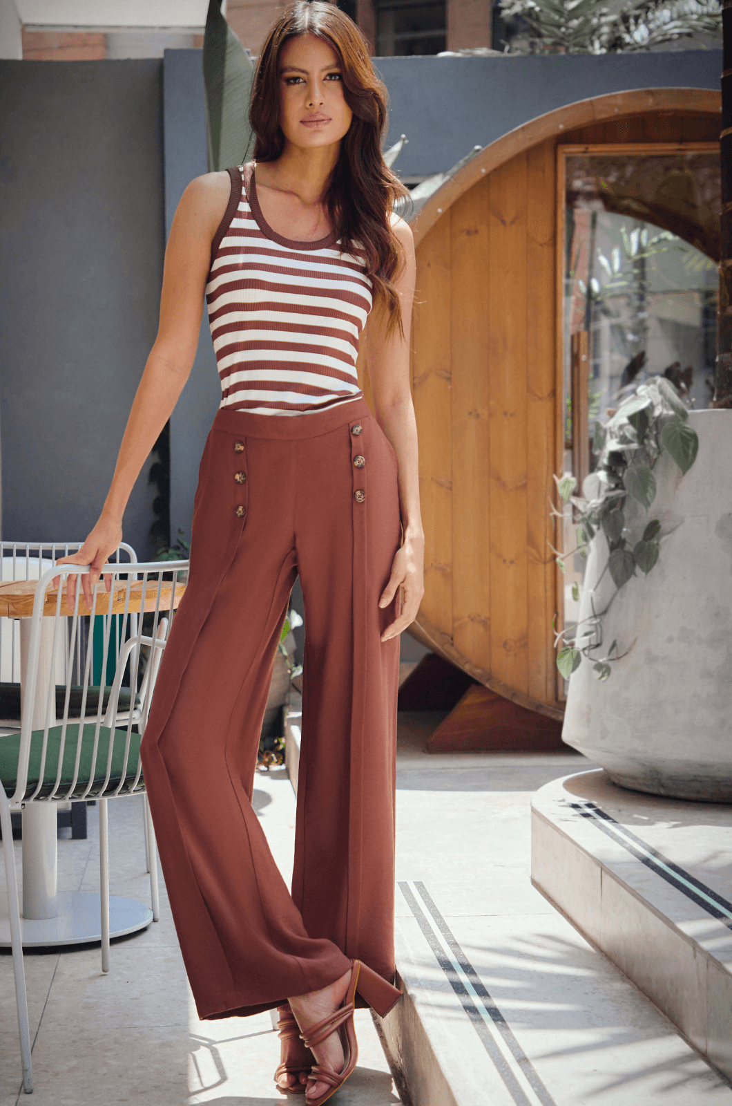 PANTALON CORTE DELANTERO BOTONES